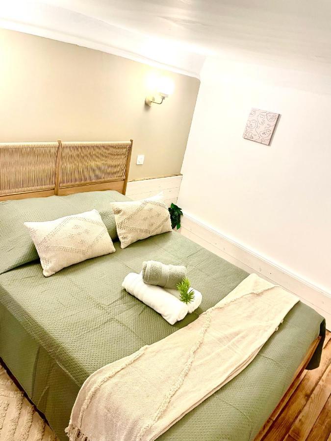 Spacious Loft, Duplex, Old Town, 3 Bedrooms - Easy Check-In Ницца Экстерьер фото