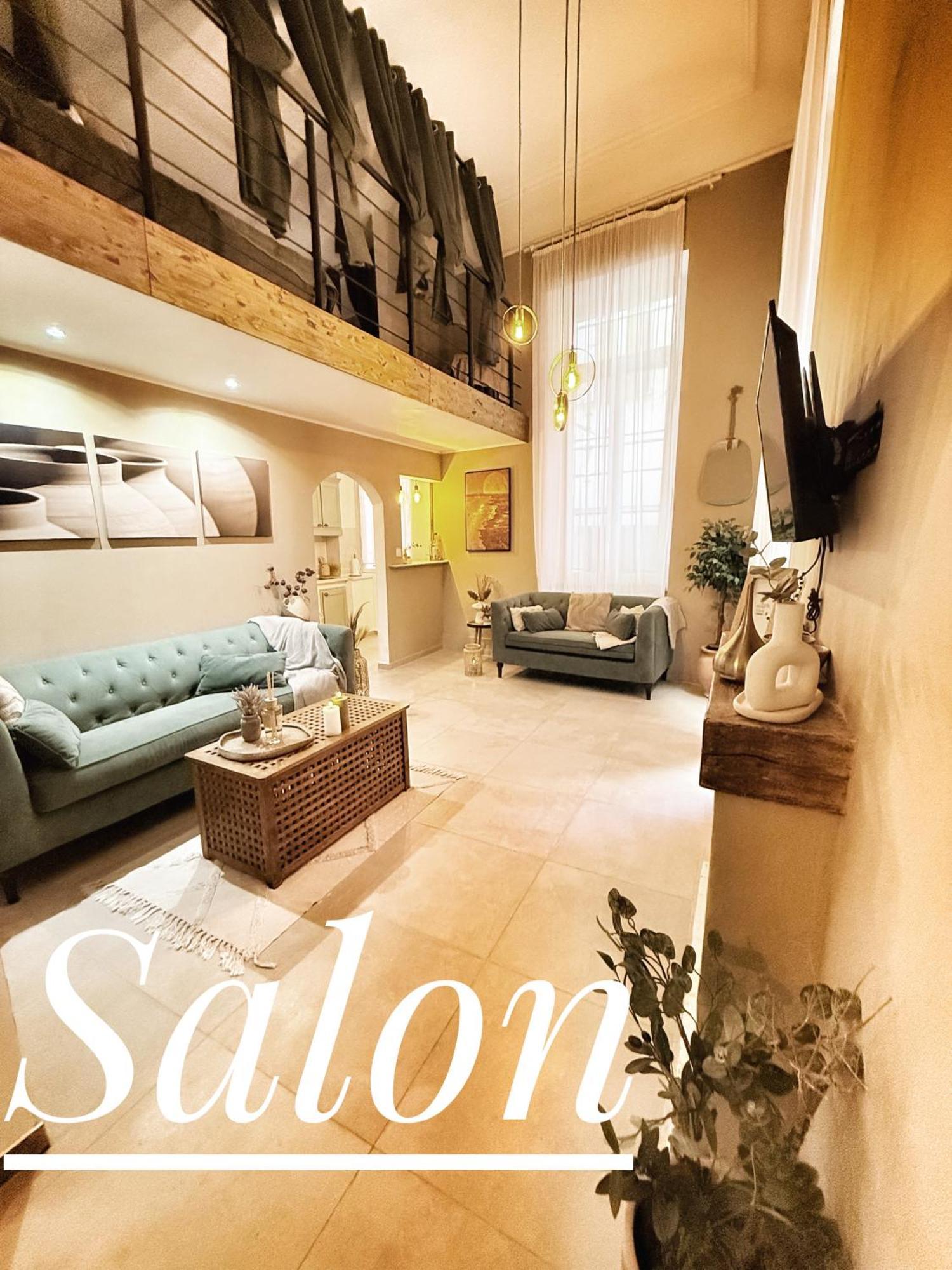 Spacious Loft, Duplex, Old Town, 3 Bedrooms - Easy Check-In Ницца Экстерьер фото